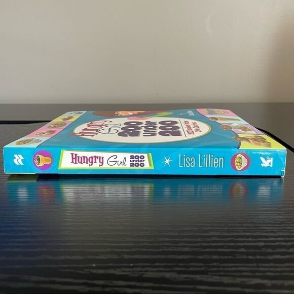 Hungry Girl 200 under 200 by Lisa Lillien. Cookbook. 200 Recipes Under 200 Cal. - Picture 6 of 9